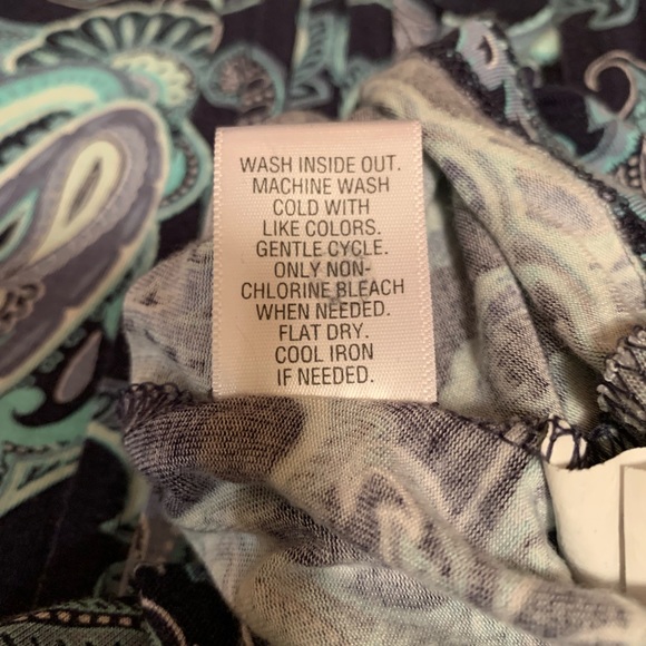 Croft & Barrow Paisley, Pleated front Tunic Small - Picture 5 of 5